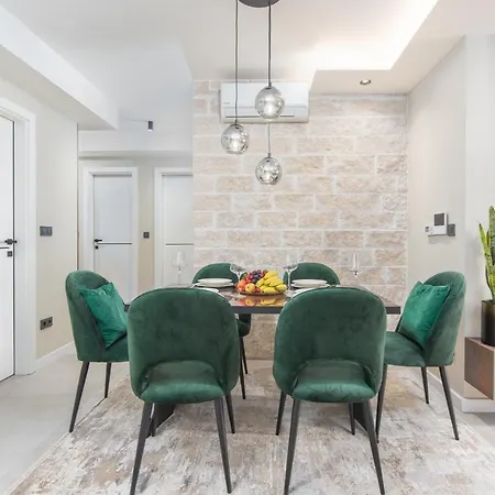 Val Di Sole Apartment Porec