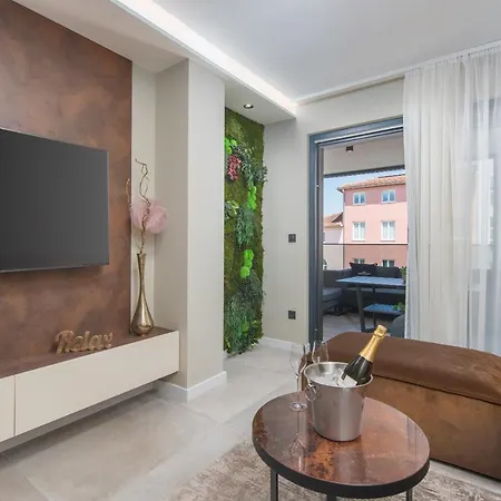 Val Di Sole Apartment Porec